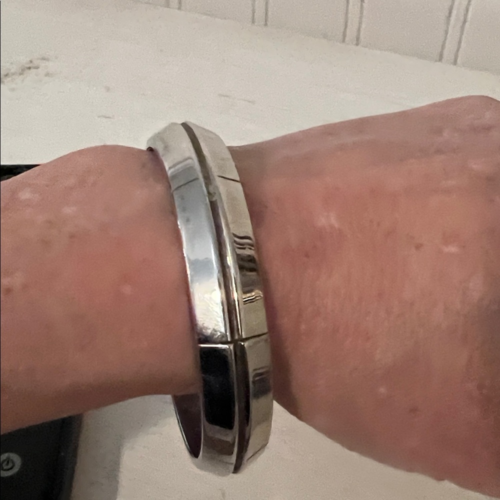 Heavy Vintage Stamped Sterling Silver Hinged Cuff Bracelet – Modernist